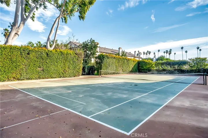 7308 Corbin Avenue G, Reseda, California 91335