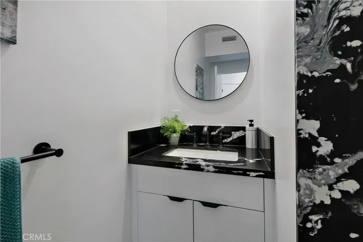 8960 Crescent Drive, Los Angeles, California 90046
