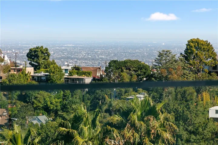 8960 Crescent Drive, Los Angeles, California 90046