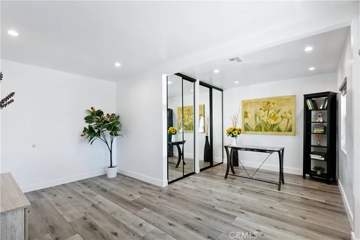 8960 Crescent Drive, Los Angeles, California 90046