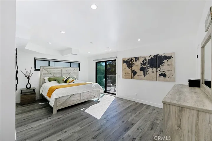 8960 Crescent Drive, Los Angeles, California 90046