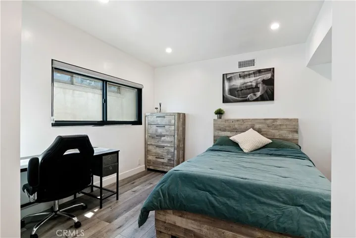 8960 Crescent Drive, Los Angeles, California 90046
