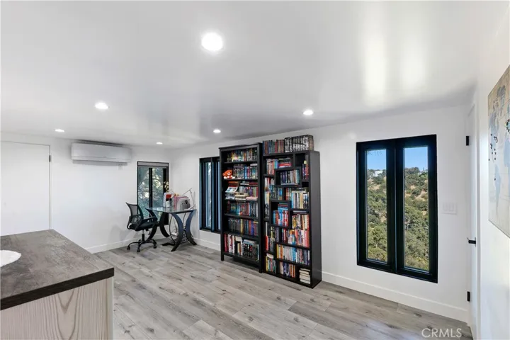 8960 Crescent Drive, Los Angeles, California 90046
