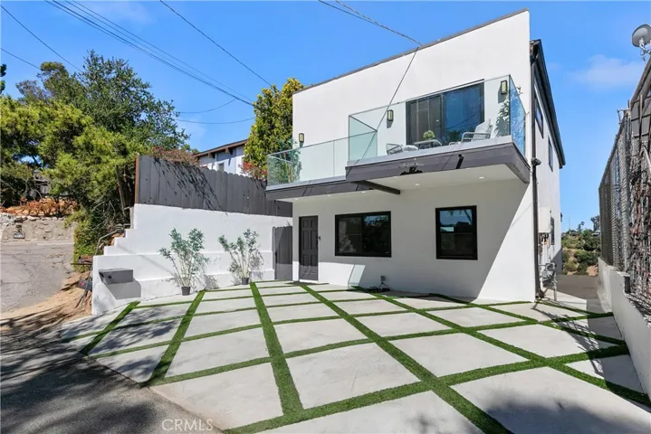 8960 Crescent Drive, Los Angeles, California 90046
