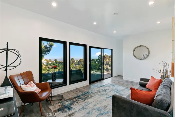 8960 Crescent Drive, Los Angeles, California 90046