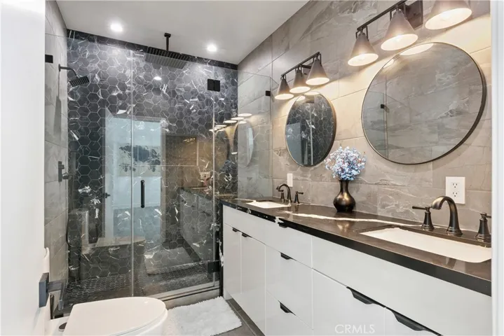 8960 Crescent Drive, Los Angeles, California 90046