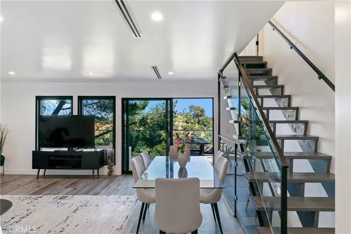 8960 Crescent Drive, Los Angeles, California 90046