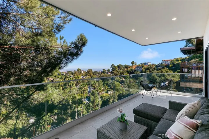 8960 Crescent Drive, Los Angeles, California 90046