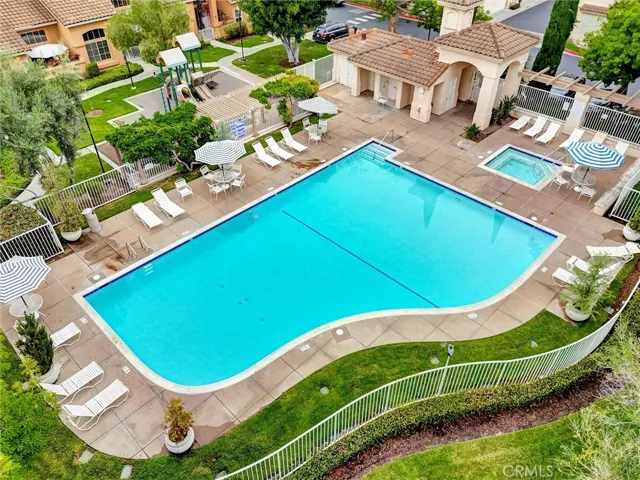 HOA pool