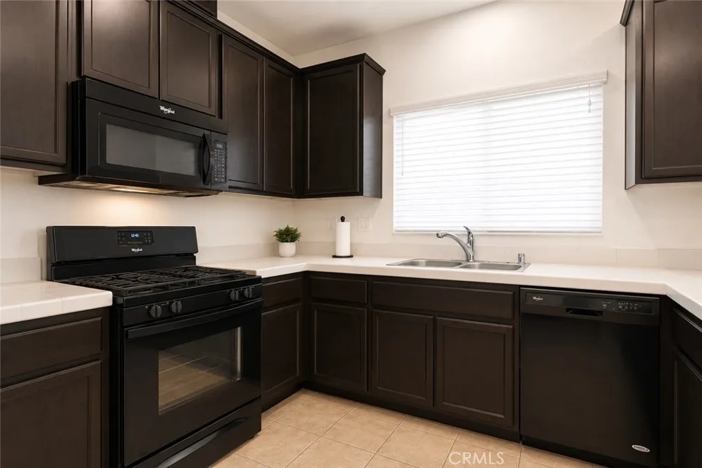 772 Saint Alban Road, San Jacinto, California 92583 — photo 4