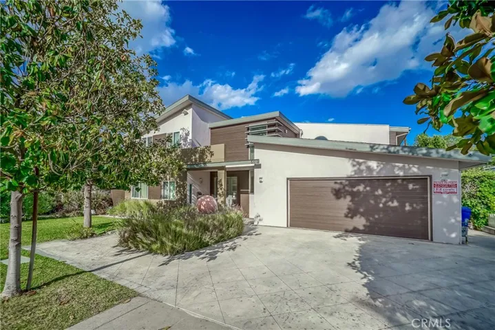 5512 Leghorn, Sherman Oaks, California 91401