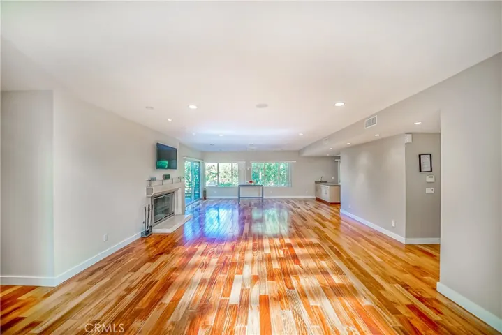 5512 Leghorn, Sherman Oaks, California 91401