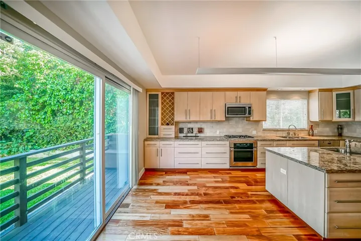 5512 Leghorn, Sherman Oaks, California 91401
