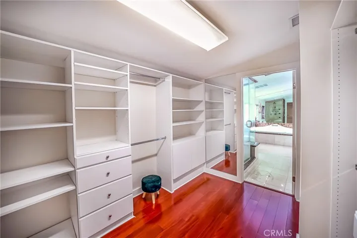 5512 Leghorn, Sherman Oaks, California 91401