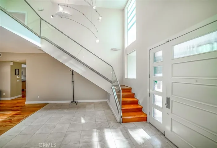 5512 Leghorn, Sherman Oaks, California 91401