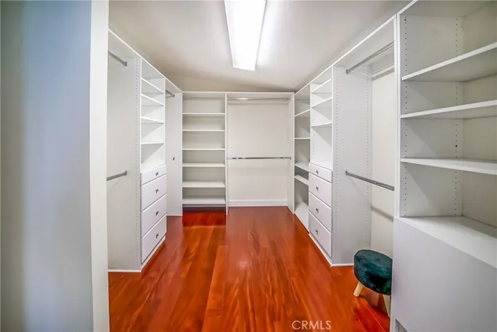 5512 Leghorn, Sherman Oaks, California 91401