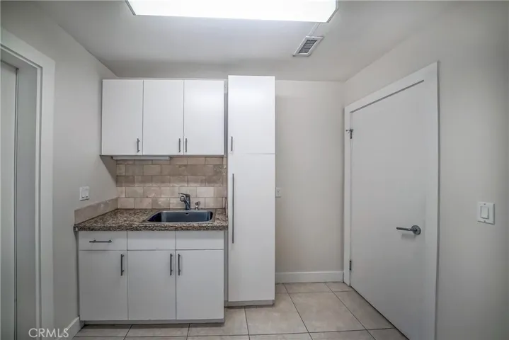 5512 Leghorn, Sherman Oaks, California 91401