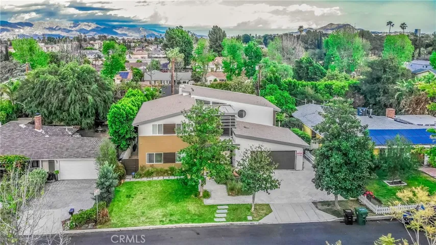 5512 Leghorn, Sherman Oaks, California 91401