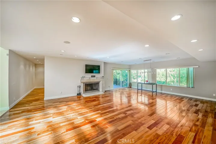 5512 Leghorn, Sherman Oaks, California 91401