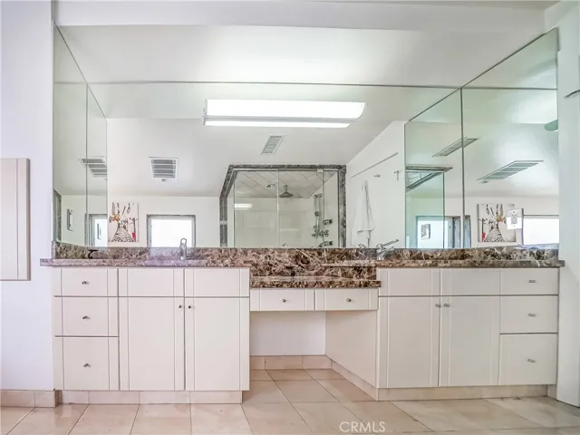 5512 Leghorn, Sherman Oaks, California 91401