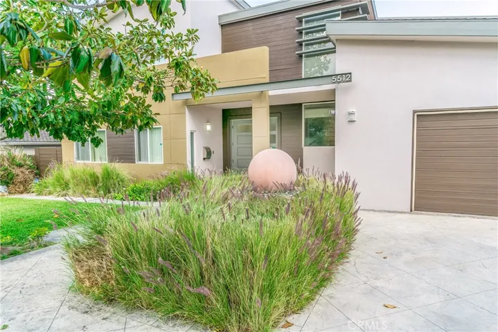 5512 Leghorn, Sherman Oaks, California 91401