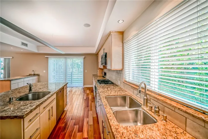 5512 Leghorn, Sherman Oaks, California 91401