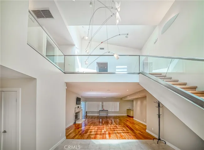 5512 Leghorn, Sherman Oaks, California 91401
