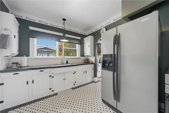 292 N Waverly, Orange, California 92866