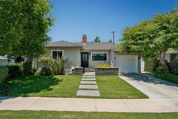3354 Senasac, Long Beach, California 90808