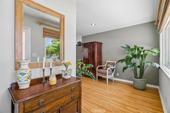 3354 Senasac, Long Beach, California 90808