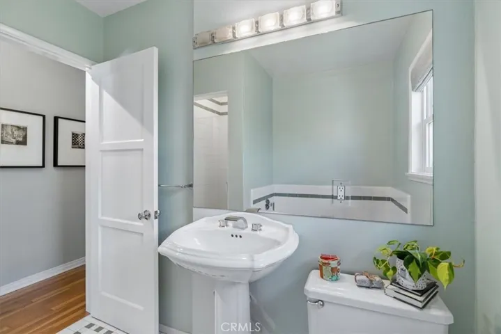 3354 Senasac, Long Beach, California 90808