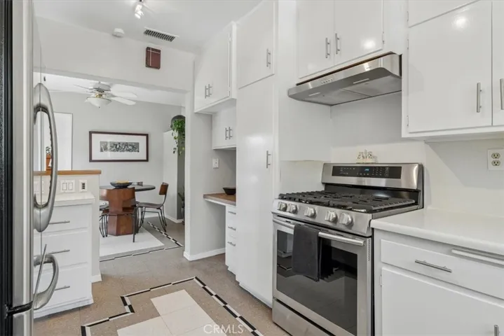 3354 Senasac, Long Beach, California 90808