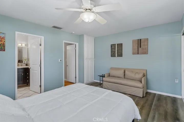 3354 Senasac, Long Beach, California 90808
