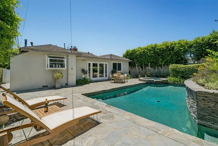 3354 Senasac, Long Beach, California 90808