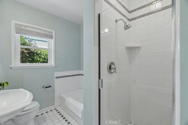 3354 Senasac, Long Beach, California 90808