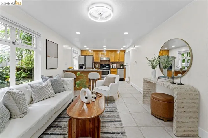 2725 Prince St. 10, Berkeley, California 94705 — photo 4