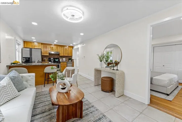 2725 Prince St. 10, Berkeley, California 94705 — photo 5