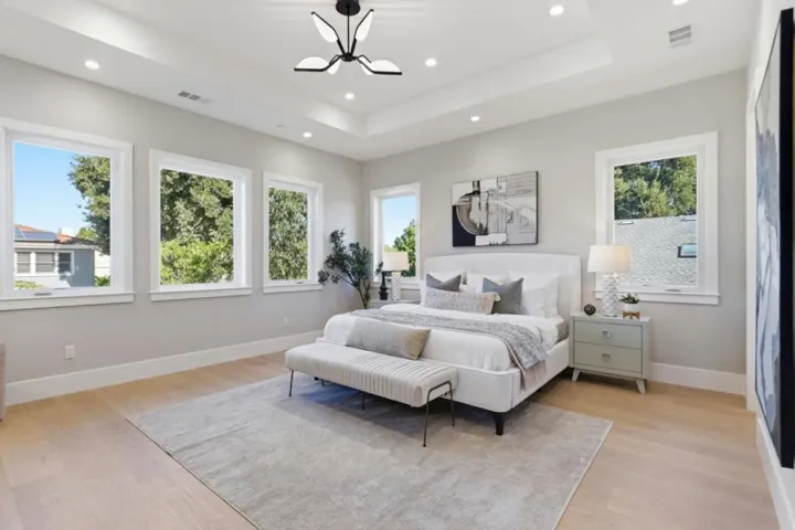 10481 N Stelling Road, Cupertino, California 95014