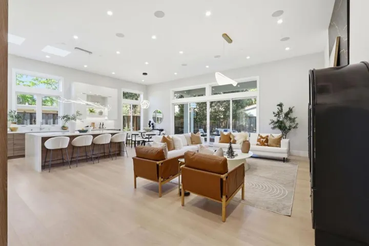10481 N Stelling Road, Cupertino, California 95014