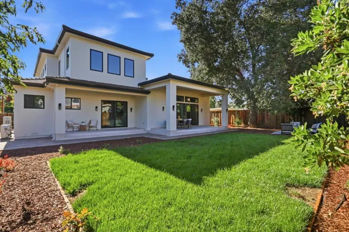 10481 N Stelling Road, Cupertino, California 95014