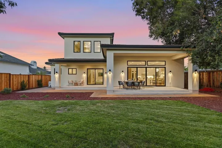 10481 N Stelling Road, Cupertino, California 95014