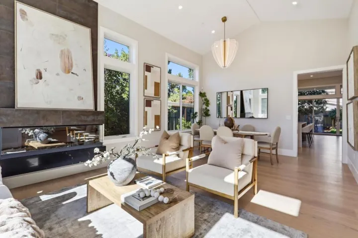 10481 N Stelling Road, Cupertino, California 95014