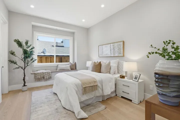 10481 N Stelling Road, Cupertino, California 95014