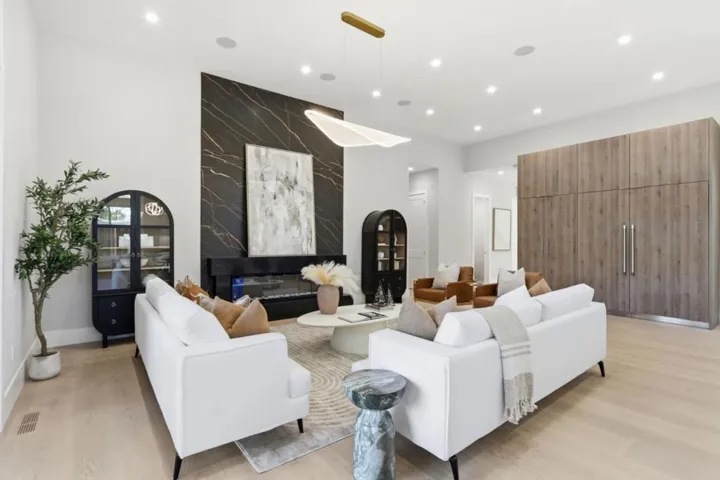 10481 N Stelling Road, Cupertino, California 95014