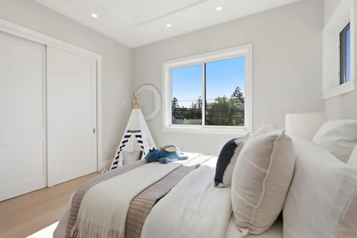 10481 N Stelling Road, Cupertino, California 95014