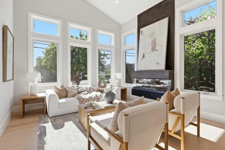 10481 N Stelling Road, Cupertino, California 95014