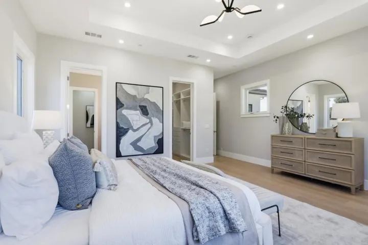 10481 N Stelling Road, Cupertino, California 95014
