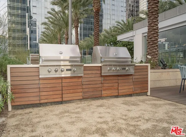 877 Francisco Street 1625, Los Angeles, California 90017