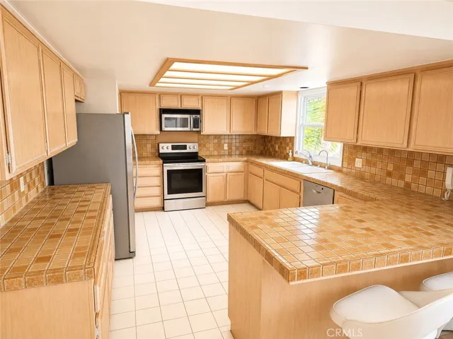 Kitchen/with Ocean View