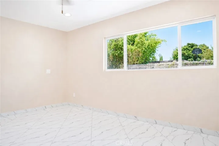1387 W Francis, Ontario, California 91762